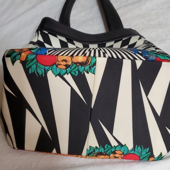 Gianni Versace Floral Black Leather/Canvas Bucketbag Shoulderbag/CB. - Picture 4 of 12